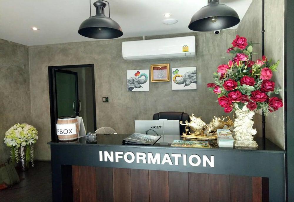 The Y Smart Hotel Chiang Mai Esterno foto